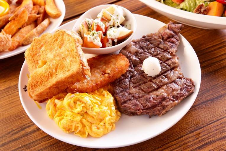 體驗縮圖 - 台北內湖港乾站【The Chips內湖店】打拋牛、漢堡等美式餐飲!邊享受大螢幕直播奧運賽事!