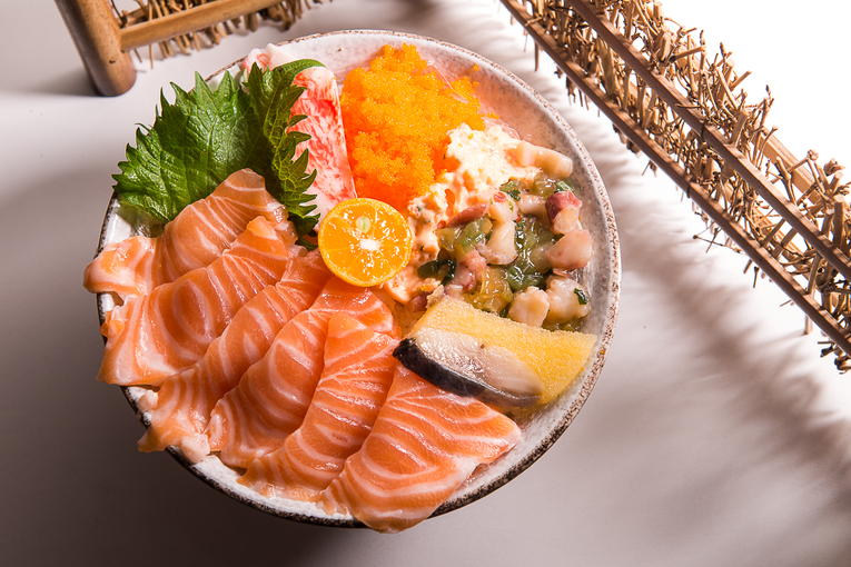 體驗縮圖 - 台南夢時代【秀壽司】精緻創意料理!刺身握壽司、龍蝦沙拉軍艦壽司 ，新鮮鮭魚、海鮮丼飯 