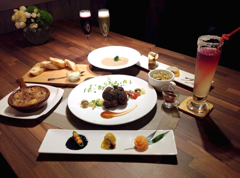 體驗縮圖 - 桃園市區【艾維農歐風素食】浪漫法式套餐，香煎山伏菇排、濃湯、堅果豆漿蛋糕  