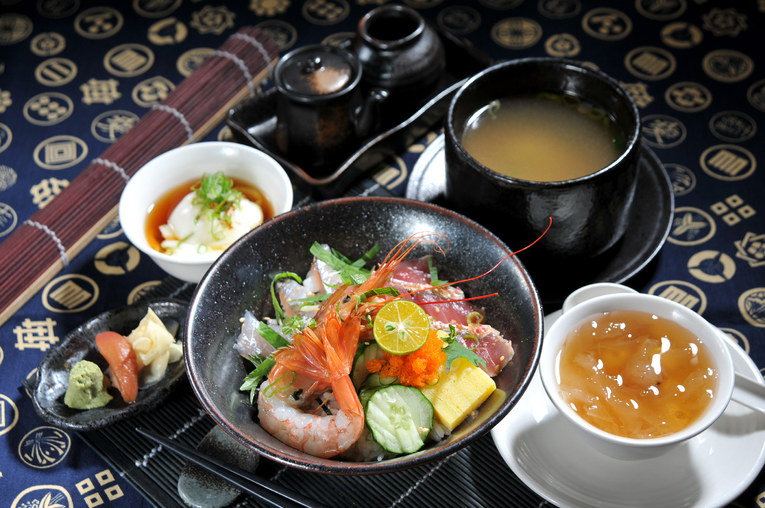 體驗縮圖 - 台北信義【Lamigo點心坊】與日式料理一起共度饗宴吧!大盛丼套餐、黑鮪魚生魚片、孜然羊排