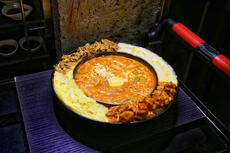 體驗縮圖 - 台南韓國餐廳【哈摩尼食堂】韓國人開的餐廳，一同享用春川雞、起司鍋、銅板烤肉等道地韓式料理