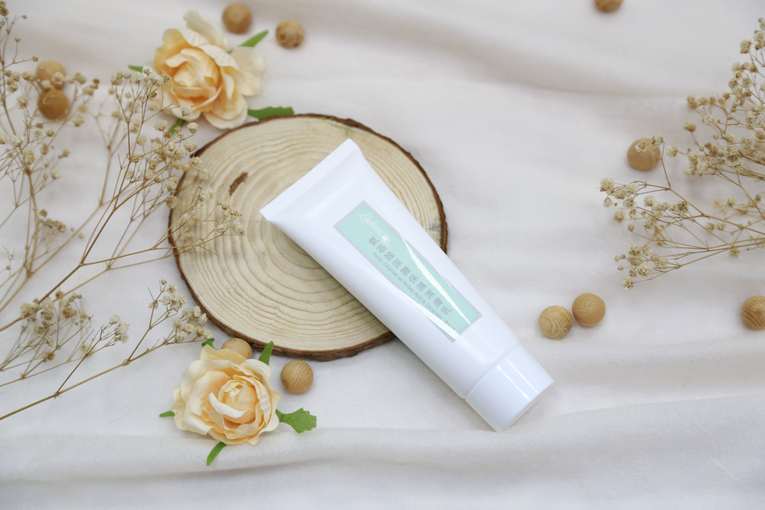 體驗縮圖 - 宅配【Ladouce樂蒂詩登】胺基酸潔膚乳+全天然植物精油!秀髮也能一起深層清潔、保濕!