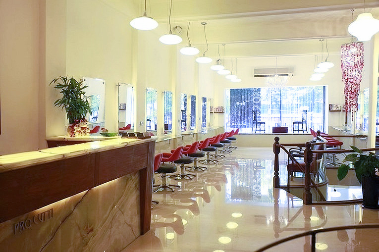 體驗縮圖 - 台北中山站【Pro cutti髮藝沙龍】洗+剪+染+燙，脫胎換骨迎新年