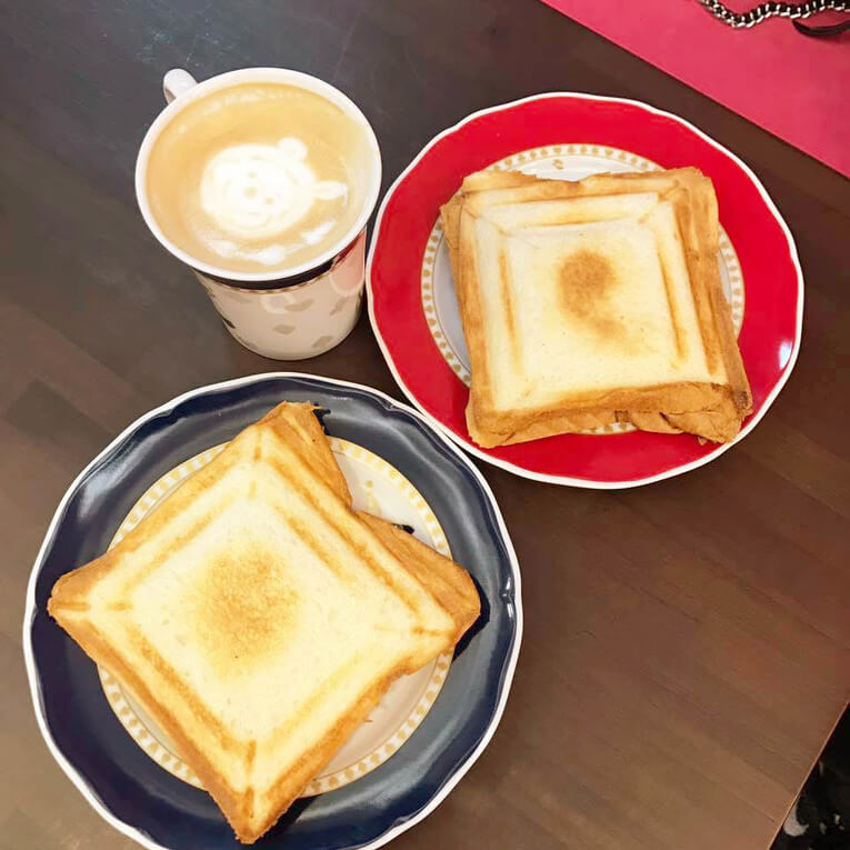 體驗縮圖 - 台中市西屯區【BANG Bang爆漿起司】夢幻風「雲朵櫥窗」咖啡廳噴發少女心，爆漿起司、義大利麵平價美食大滿足