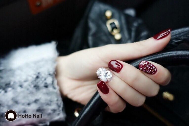 體驗縮圖 - 台北信義【HOHO NAIL】 專業美甲沙龍服務，假日可體驗! 原廠施華洛世奇水晶鑽飾，搭配頂級韓國凝膠，讓您的美甲閃耀亮眼！