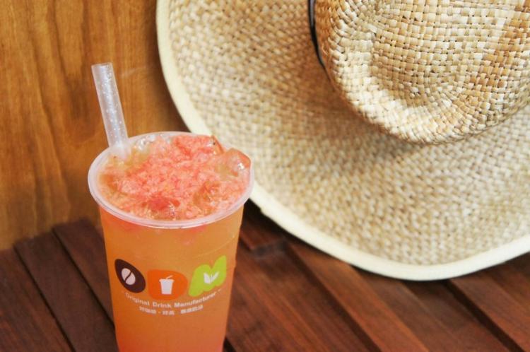 體驗縮圖 - 台中西區【ODM drink】繽紛搖一夏！來杯清涼解渴的手搖飲品！熱銷第一芯葉青茶、果香十足翠玉檸檬綠...讓你透心涼！