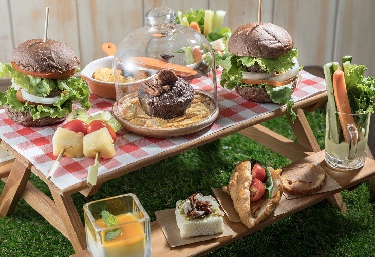 體驗縮圖 - 台北大安【璐露野生活 Luluyelife Café】2~4人 華麗的雙人派對野餐桌、療癒系的餐桌風景，一起來享受可以不被風吹日曬的野餐日！