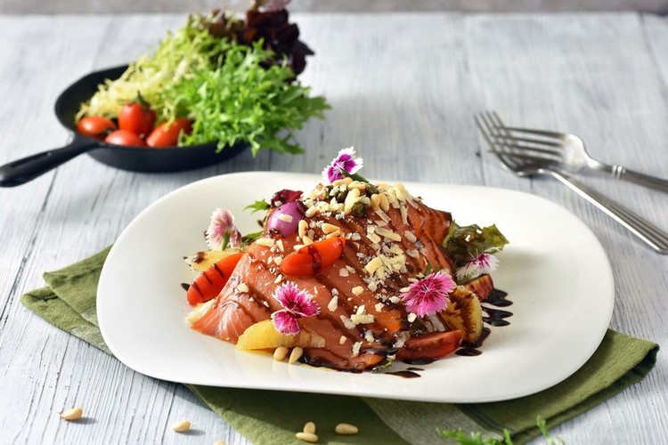 體驗縮圖 - 台中西屯【菲菲花園】2～4人，12年老字號用心經營，使用新鮮健康的食材，變化出一道道藝術品般的餐點，快和喜愛的人一起來，在優雅的氣氛中享用大餐吧！