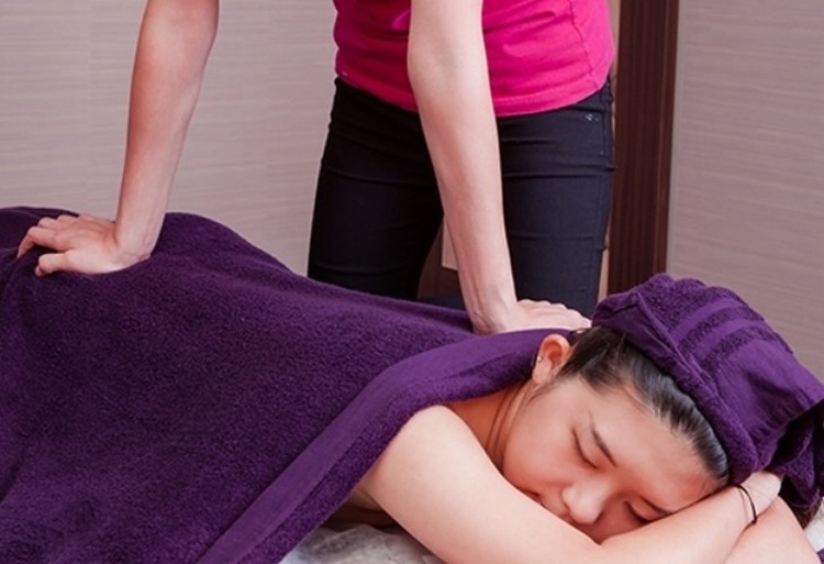 體驗縮圖 - 台南【NEWART美妍SPA館】大同店，利用大小不同的牛角撥筋順勢理療的方式，搭配澳洲進口醫療級精油，給身體深度放鬆舒壓，喚回輕盈、放鬆的狀態，整個人充滿能量與活力！ 