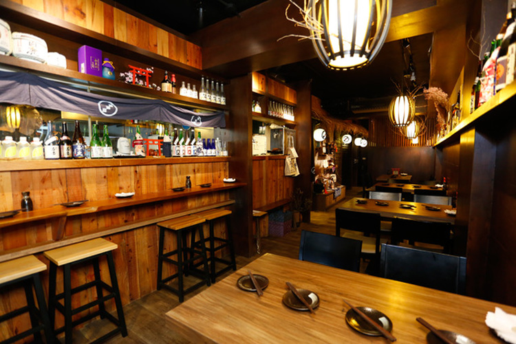 體驗縮圖 - 台北南港展覽館【武侍酒居酒屋】2人享用，三五好友聊天喝酒好地方，風味絕佳的炭燒烤物、炸物，搭配自行研發​​​​​​​獨門燒醬、炒鹽，品嚐食材獨特風味，讓人回味無窮！