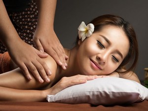 體驗縮圖 - 台北信義【艾樂源足體養身美容SPA會館】1～2人體驗，身心靈充分獲得解放，使用頂級義大利DOSHA精油，搭配柔中帶勁的專業手技按摩，舒緩疲累緊繃的壓力，讓身體深呼吸！ P7