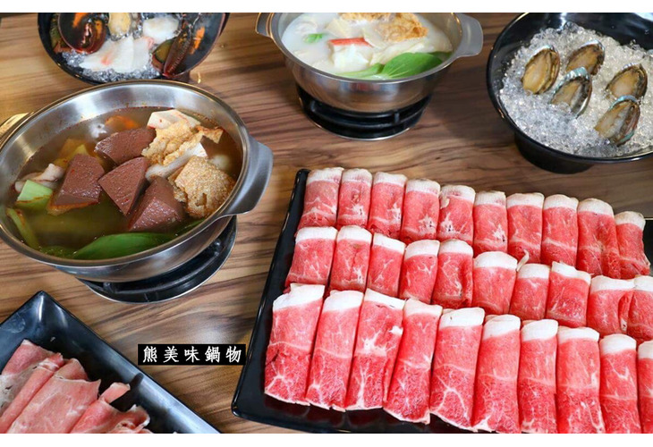 體驗縮圖 - 高雄仁武【熊美味鍋物】2~4人澎湃鍋物，豪華大龍蝦海鮮總匯鍋+多種鍋物任您選擇，再加碼15盎司豐盛肉盤讓您吃得痛快！鮮美湯頭輕涮品嚐龍蝦的極致鮮甜美味。