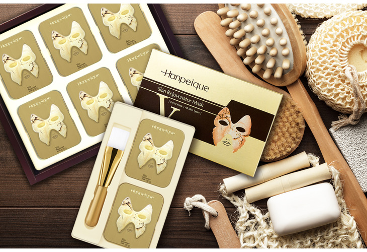 體驗縮圖 - 宅配【涵沛(涵佩)Hanpeique】V7美白緊緻抗皺面膜，明星成份添加打造青春亮白美肌！瑞士藥廠研發三胜肽衍生物，有效撫紋讓皮膚更為細緻；衛生署核可美白成分維他命C磷酸鎂鹽，美白肌膚淡化斑點，使肌膚亮澤白皙！凝凍狀面膜完美服貼臉部肌膚，緊緻效果看得見！