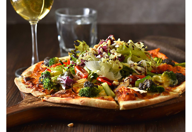 體驗縮圖 - 台中西屯【菲菲花園義式餐廳】2～4人義式套餐，13年老字號用心經營精緻經典義式料理，使用新鮮健康的食材，變化出一道道藝術品般的餐點，快和喜愛的人一起來，在優雅的氣氛中享用大餐吧！