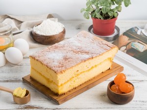 體驗縮圖 - 台南安南區【吉田家烘焙坊】古早味蛋糕創新口味-髒髒蛋糕，使用濃郁香軟海綿蛋糕為基底外層裹上滑順巧克力醬，撒上髒髒系列不可或缺的頂級巧克力粉！滿滿的巧克力，絕對是巧克力控們不可錯過的甜點聖品！