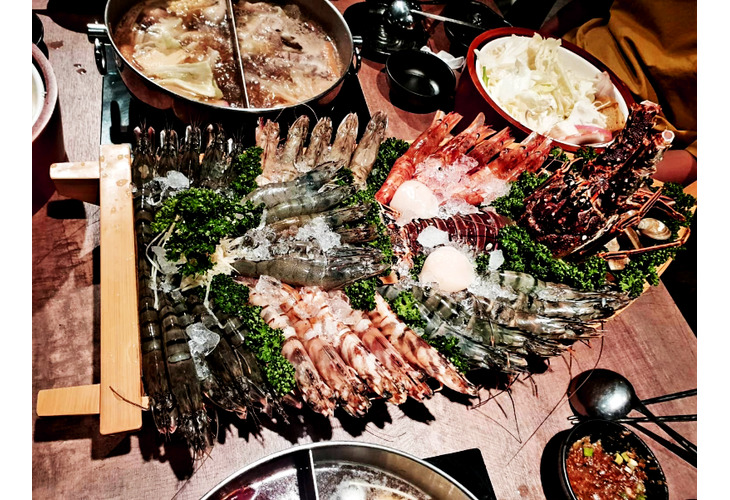 體驗縮圖 - 新竹北區【上官木桶鍋-竹北加盟店】4人火鍋套餐，頂級海鮮x高級和牛x濃醇湯底，嚴選高級食材超值價格，震驚您的視覺饗宴，挑戰您的極致味蕾，讓您享受傳說中令人驚嘆的滋味！