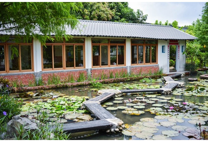 體驗縮圖 - 台中南屯【田寮農莊】2~4人農莊農家菜，來自第一代總舖師的手路菜，各式各樣傳統農家特色餐點，將辦桌菜轉型成簡餐式的特色套餐！讓您品嘗最道地的台灣中部古早味餐點，還有放鬆心情的後花園，適合親子共遊的好地方！