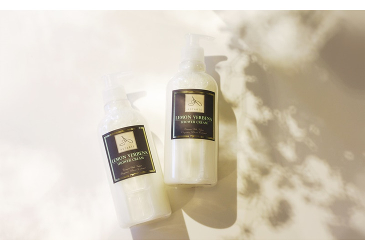 體驗縮圖 - 宅配【雅思締 ASTARTE】浸潤沐浴乳+浸潤身體乳，活膚配方促進角質更新，緊緻毛孔，保濕淨白，使用時散發淡淡植物香氣，可紓緩您的壓力，成就您的美麗奇肌，重新找回理想的原生美肌狀態！