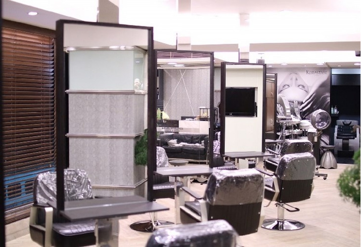 體驗縮圖 - 台北東區【H color】專業級染髮+護髮+洗+剪，細膩溝通搭配專業技巧，為您變換閃透光澤的髮色，貼心愛護您的髮絲，帶來倍受呵護的頂級享受！P8