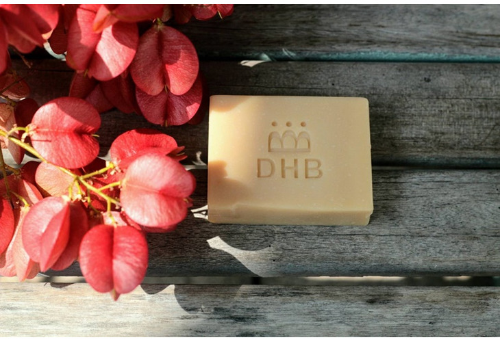 體驗縮圖 - 宅配【黛裡荷波DHB】手工檜沐冷壓皂+台灣檜木精油！來自台灣檜木工場，做工費時的冷壓皂，採用植物油脂和植物萃取精油，富含了大量的微量元素和維生素！針對不同的膚況，使用適當的潔膚用品，清潔調理肌膚且溫柔呵護寶貴，讓您回復原本的光澤！