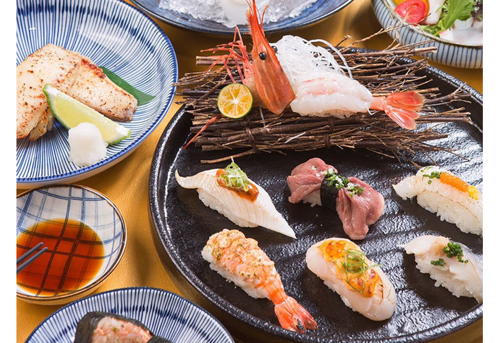 體驗縮圖 - 台北信義【海壽司】雙人迴轉壽司，1000元內任你點選！位於微風松高內！秉持著天天新鮮料理的理念，天天空運挪威鮭魚，週週空運日本海鮮，不過度擺飾，保留原始新鮮風味，給大家品嘗最日式最新鮮的握壽司。