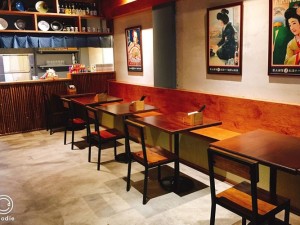 體驗縮圖 - 新竹市東區【麵屋天元 Tengen】新竹火車站步行５分鐘！高CP值深夜拉麵，以長時間熬煮大骨而成的香濃豚骨高湯為湯底，口味從清爽到濃稠都有，客製化選擇搭配，可以選擇湯頭濃淡、麵條軟硬、加蔥，或增加配料！二樓附設酒吧，適合下班小聚小酌的好地方！