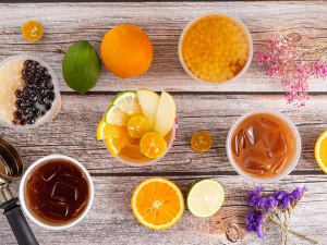 體驗縮圖 - 新竹東區【熙熙茶飲】假日可體驗，手作創意飲品專賣店，嚴選台灣熟茶烏龍茶葉，每日新鮮現泡，搭配當日現榨果汁及現煮配料，調製出獨家特色飲品。