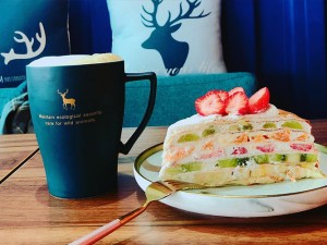 體驗縮圖 - 台中北屯【香緹果子】2-4人下午茶，蛋糕國際競賽前三名，位於大坑九號步道入口的北歐風森林咖啡館，充滿芬多精與爵士樂的美好時刻，再來點層次豐富的千層蛋糕～根本假日踏青健行的午後約會首選！