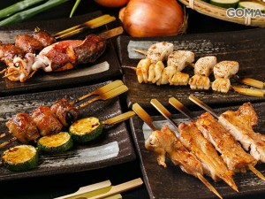 體驗縮圖 - 桃園中壢【熾焰手串】1-3人串燒體驗，近中原夜市，有眾多品項可選擇，肉串包著各式蔬菜水果的美味等你來嚐鮮！堅持燒烤不油炸，讓食材增添天然的煙燻香氣，再加上特製的醬汁與胡椒粉，媲美居酒屋等級的燒烤讓你有來到日本的錯覺！