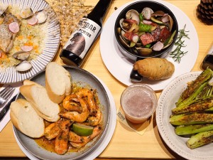 體驗縮圖 - 新竹北區【城咖】2~3人牛排精釀餐廳體驗，假日可體驗！提供現切牛排、義式下酒菜、精釀啤酒、義式燉飯等料理，最美味的牛排，搭配最美味的啤酒，快來場美妙的餐酒館之旅吧！