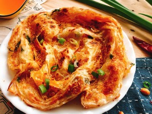 體驗縮圖 - 宅配【八口田麵點工房】椒麻花生拔絲蔥抓餅+原味拔絲蔥抓餅，採用新鮮青蔥製作，椒麻花生口味的麵皮裡拌入大量花生粉，再混入特製椒麻辣油，吃起來微辣的刺激讓你忍不住一口接一口超涮嘴！