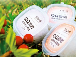 體驗縮圖 - 宅配【JIAHUI佳慧】QQ微粒按摩面膜，擁有洗顏、敷臉、去角質等多效功能，省錢又省空間；五效合一化妝水，一瓶可抵精華液、乳液，讓你保濕+亮白+緊緻+抗皺+彈潤！讓你早上可以多睡一會兒的懶人保養法～